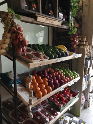 Organic fruits and vegetables  at NaturalMente in Varenna