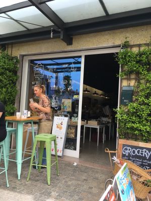 Beautiful outdoor cafe at NaturalMente in Varenna