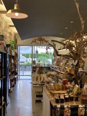 :) at NaturalMente in Varenna