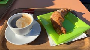 Café con bebida de avena y cruasán de crema #Veganuary at Pasteleria Serra in Gandia