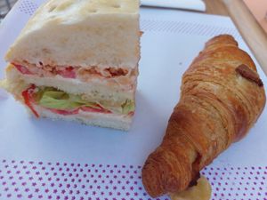 😋😋, espectacular!!! at Pasteleria Serra in Gandia