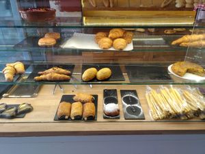 L at Pasteleria Serra in Gandia