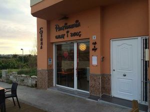 Cake shop, bakery  at Pasteleria Serra in Gandia