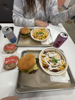 6 out of 5 star burgers, fries, shakes and other deliciousness! #Veganuary at Next Level Burger - Potrero Hill in San Francisco