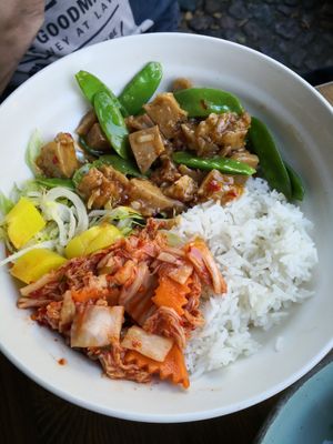  at Le's Cyclo in Potsdam