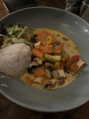 vegan curry  at Le's Cyclo in Potsdam