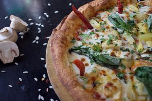 Narcissist Pizza,  at G's Pizza - Howard Ave in New Orleans