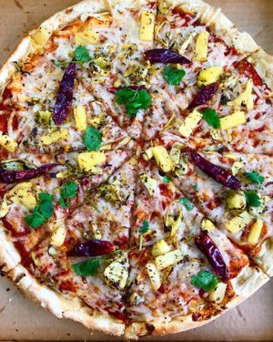 Large veggie queen  at G's Pizza - Howard Ave in New Orleans