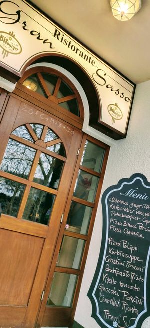Entrance at Gran Sasso Pizzeria in Bingen Am Rhein