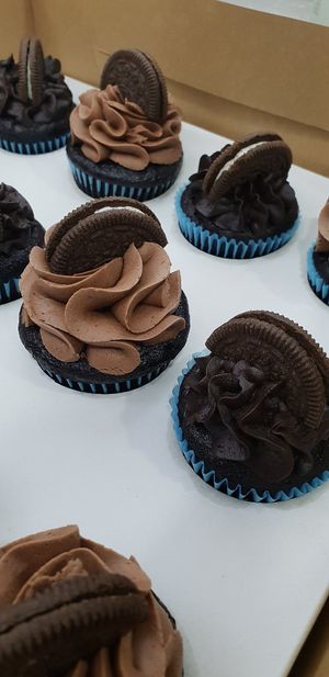Oreo cupcakes at An Ode to Gaia in Mumbai