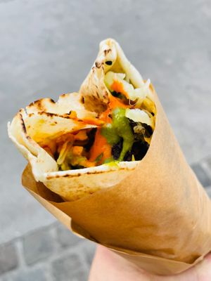 Black beans falafel at Garbanzo - Falafel & Hummus Bar in Vienna