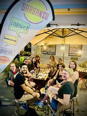 Falafel lovers 🥙🧆🌯💚 at Garbanzo - Falafel & Hummus Bar in Vienna