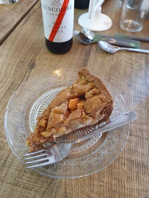 Appel-peer-speculaastaart 😋 at Het Slachthuis in Leiden