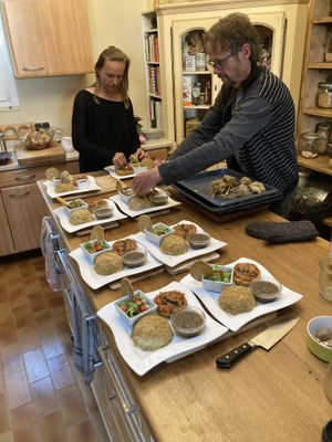 Preparation de diner  at Abriecosy Ecolodge in Bargemon