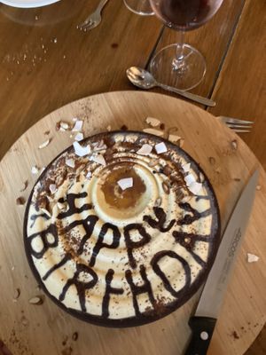 Raw birthday cake pour Claudine  at Abriecosy Ecolodge in Bargemon