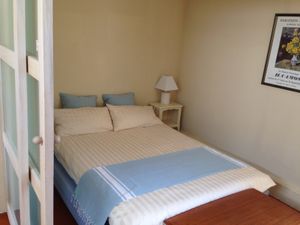 Beds with 100% natural latex mattresses and cushions. 100% organic cotton sheets for a good night sleep! at Abriecosy Ecolodge in Bargemon