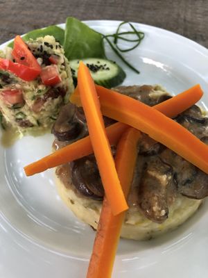 Amazing vegan dinners at Abriecosy Ecolodge in Bargemon