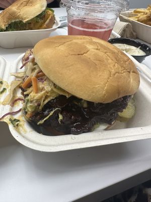 Carolina bbq soo gooooddd #Veganuary at Unburger Grill in Dearborn