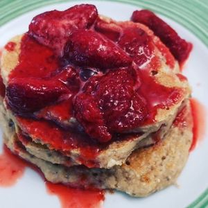 Fantastic pancakes with fruit ❤️❤️❤️ at Veganices in Tavira