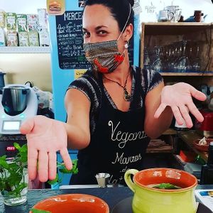 Cold probiotic soups at Veganices in Tavira