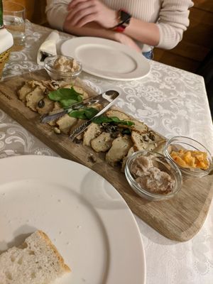 Vegan platter at Güjžina - Green One Bistro in Ljubljana