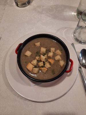 Zuppa ai funghi at Güjžina - Green One Bistro in Ljubljana