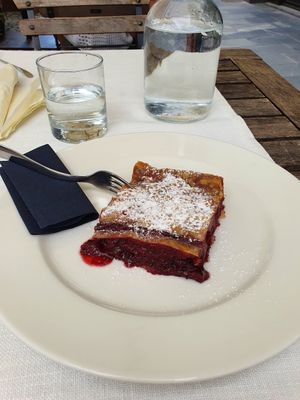 Strudel with cherries at Güjžina - Green One Bistro in Ljubljana
