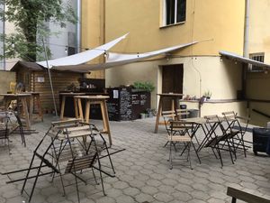 Courtyard bistro  at Paralela in Prague