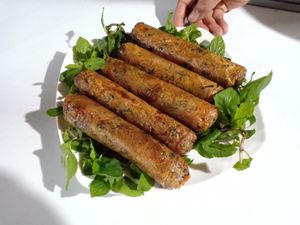 Nem rán at Quan 3 Chi Em in Mai Chau