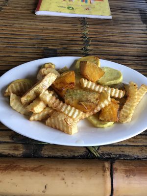 Mixed sweet potatoes fries  at Quan 3 Chi Em in Mai Chau