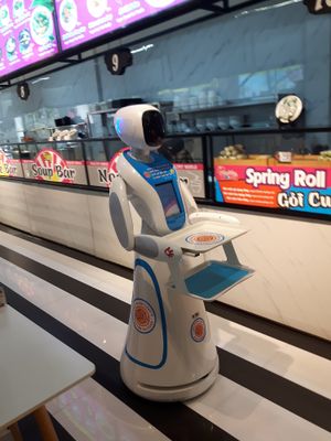 Robot waiter at Au Lac Healthy World - Pham Ngu Lao in Ho Chi Minh City