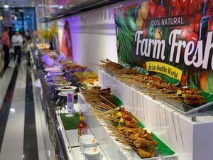 Buffet items at Au Lac Healthy World - Pham Ngu Lao in Ho Chi Minh City