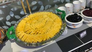 Buffet items at Au Lac Healthy World - Pham Ngu Lao in Ho Chi Minh City