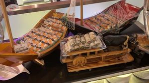 Buffet items at Au Lac Healthy World - Pham Ngu Lao in Ho Chi Minh City