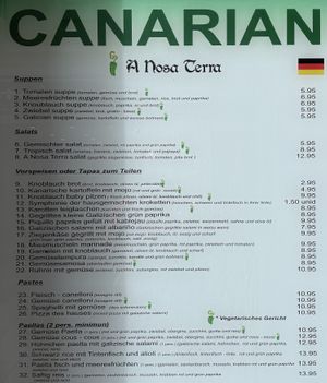 Deutsche Karte, vegetarisch ist markiert, Besitzer ist hilfreich bei Fragen zu veganen Gerichten   at A Nosa Terra in Tenerife
