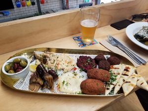 Tasting plate at Yulli's Brews in Alexandria