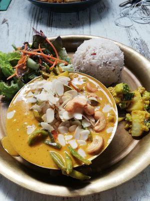 Tarkari Kaju Nariwal (11,50€ for dinner / 9€ for lunch) at Mitho Cha in Berlin