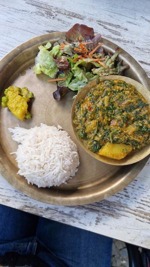 Spinach curry at Mitho Cha in Berlin