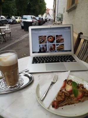 Work coffee and apple pie at Cafe Animo in Ulm