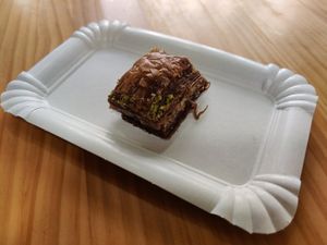 Vegan baklava with chocolate at Papas Elvira in Granada