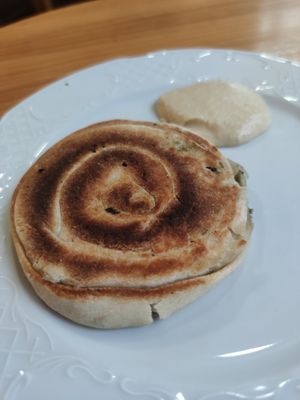 Spinach pie with humus at Papas Elvira in Granada
