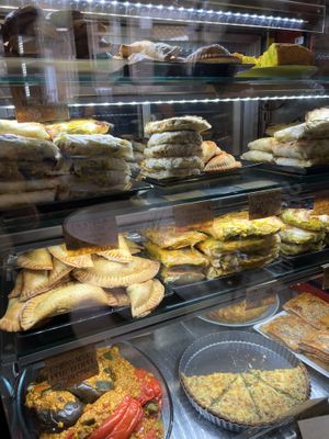 Pastelas y empanadas y algunos platos  at Papas Elvira in Granada