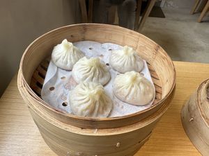 Xiaolongbao  at Dancing Dumplings 舞蔬尚饺 - Wǔ Shū Shàng Jiǎo - temporarily closed in Shanghai