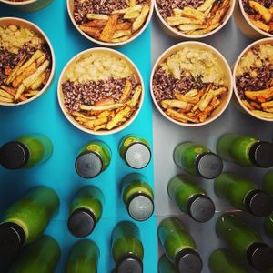 barquettes & juices at Fruta Madre in Lyon