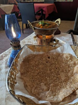 Vegan veg Rajastani with garlic chapattis at Torviscas Spice Village in Tenerife