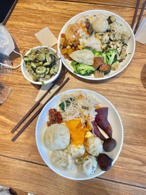  at Sù Mǎn Xiāng 素满香 - Wujiaochang in Shanghai