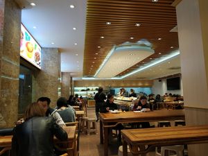 The restaurant at Sù Mǎn Xiāng 素满香 - Wujiaochang in Shanghai