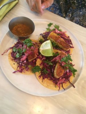 tacos at Comoba in Lisbon