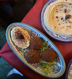 Hummus & Falafel at Frary's in Venice