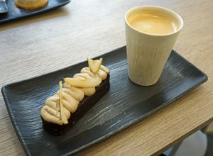 Pear/chocolate dessert at Amour Patisserie Vegetale in Nice